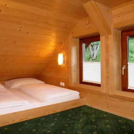 Hubner By Interhome Grobming